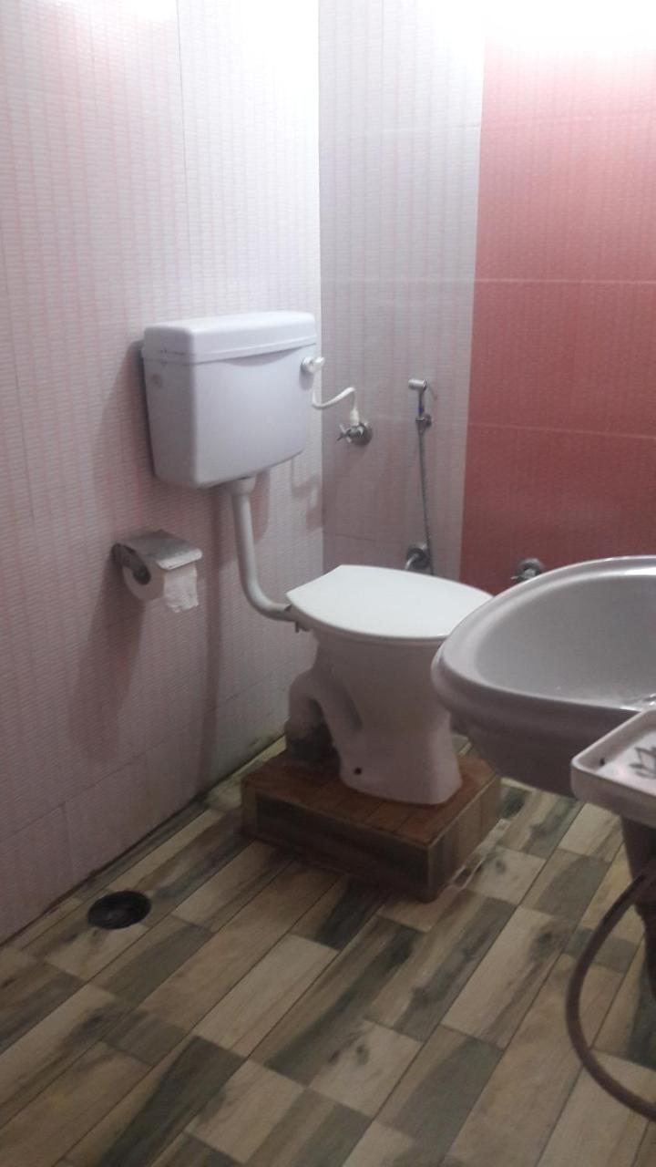 Wow Rooms 4 You Jabalpur Exteriör bild